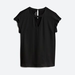 Fortune & Ivy Margaret Keyhole detail blouse. Large